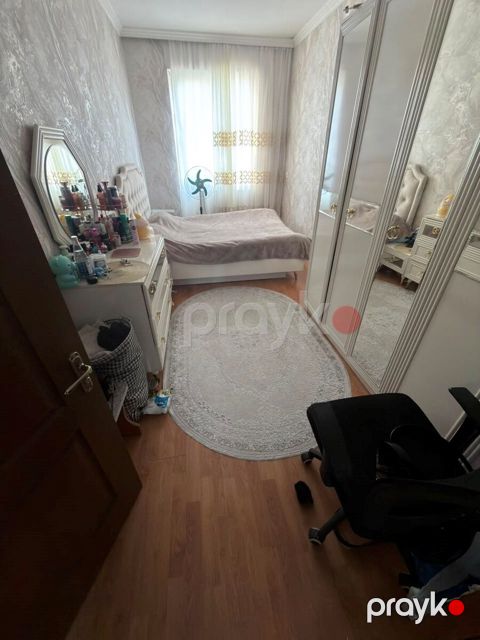 Satılır 2 otaqlı köhnə tikili 60 m² — Bakı