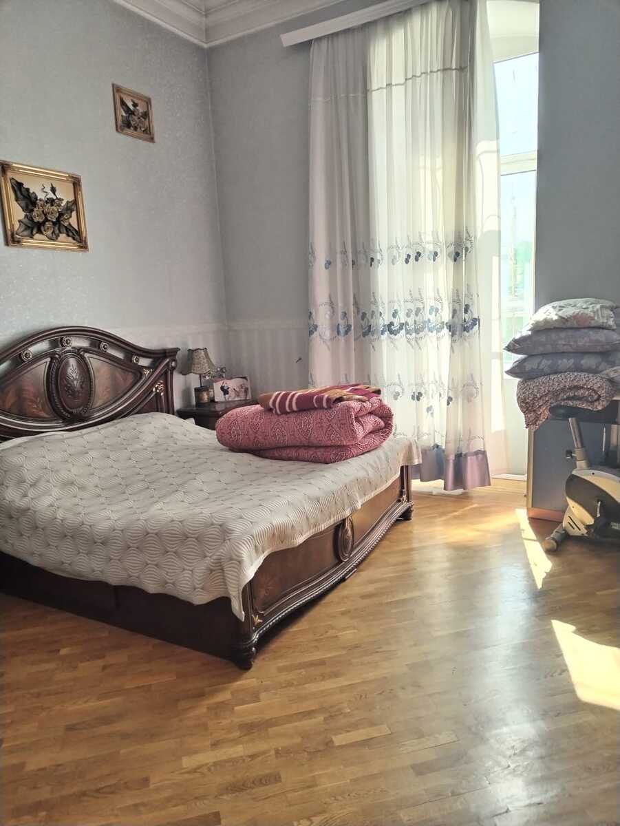 Satılır 5 otaqlı köhnə tikili 200 m² — Mənzil, Bakı (5)