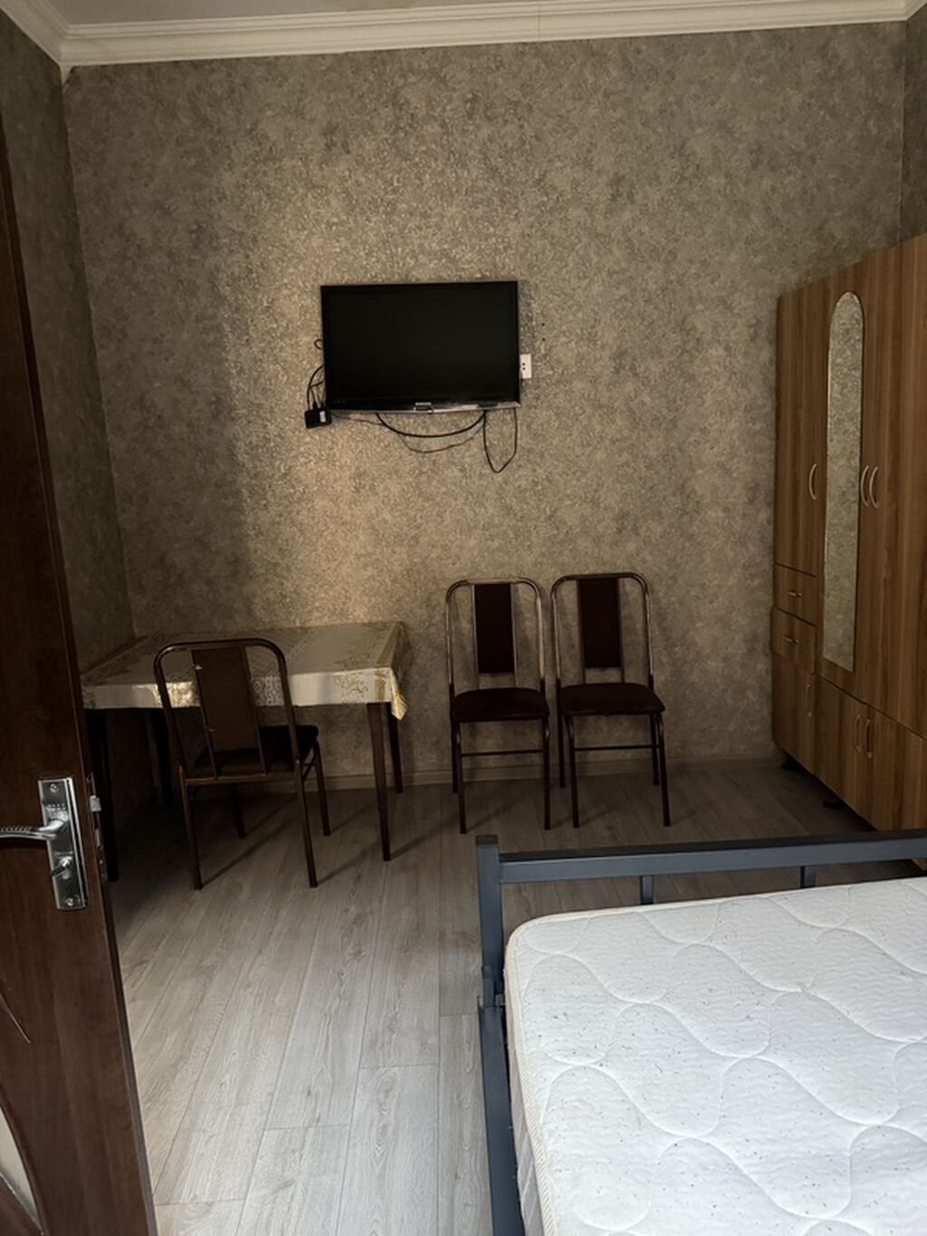 1 otaqlı şəxsi həyet evi verilir vifi pulsuz zənglə əlaqə saxlayın — Daşınmaz əmlak, Bakı (3)