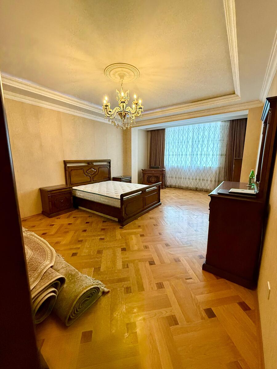 Satılır 4 otaqlı yeni tikili 170 m² — Mənzil, Bakı (9)