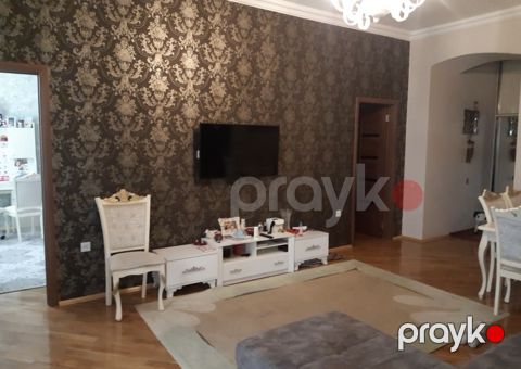 İcarəyə verilir 3 otaqlı köhnə tikili 100 m²