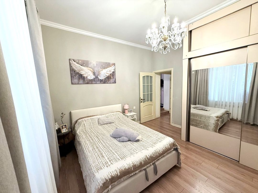 Satılır 4 otaqlı köhnə tikili 100 m² — Mənzil, Bakı (5)