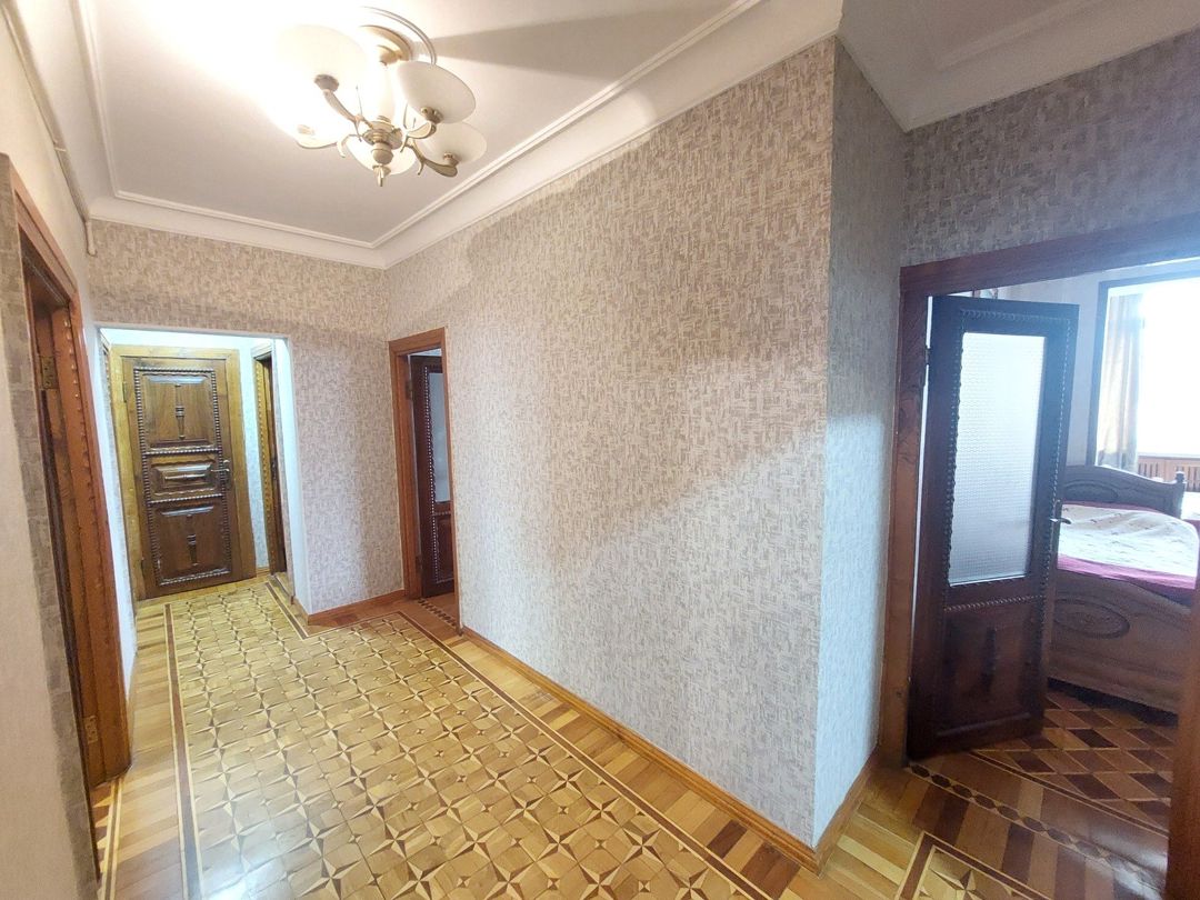 Satılır 5 otaqlı köhnə tikili 133 m² — Mənzil, Bakı (7)