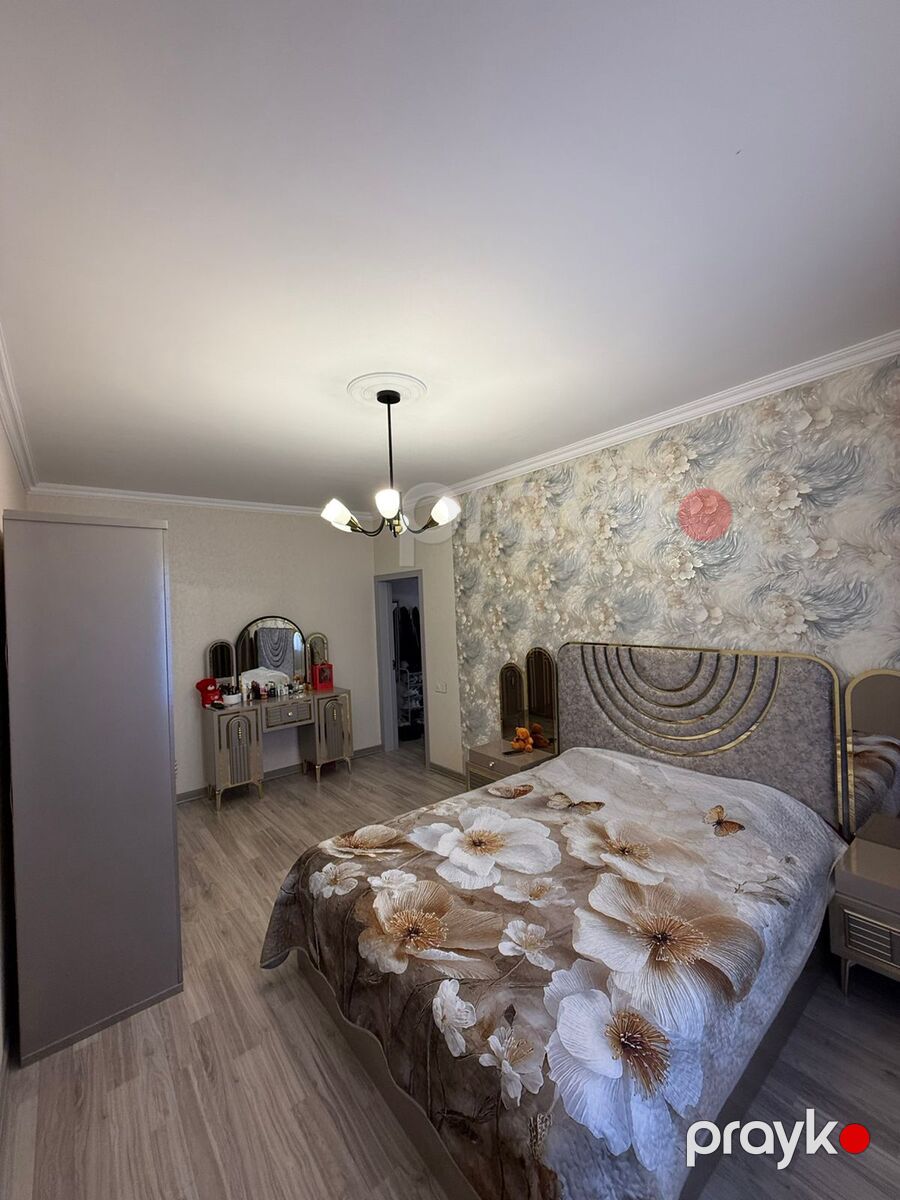 Satılır 4 otaqlı köhnə tikili 110 m² — Mənzil, Bakı (4)