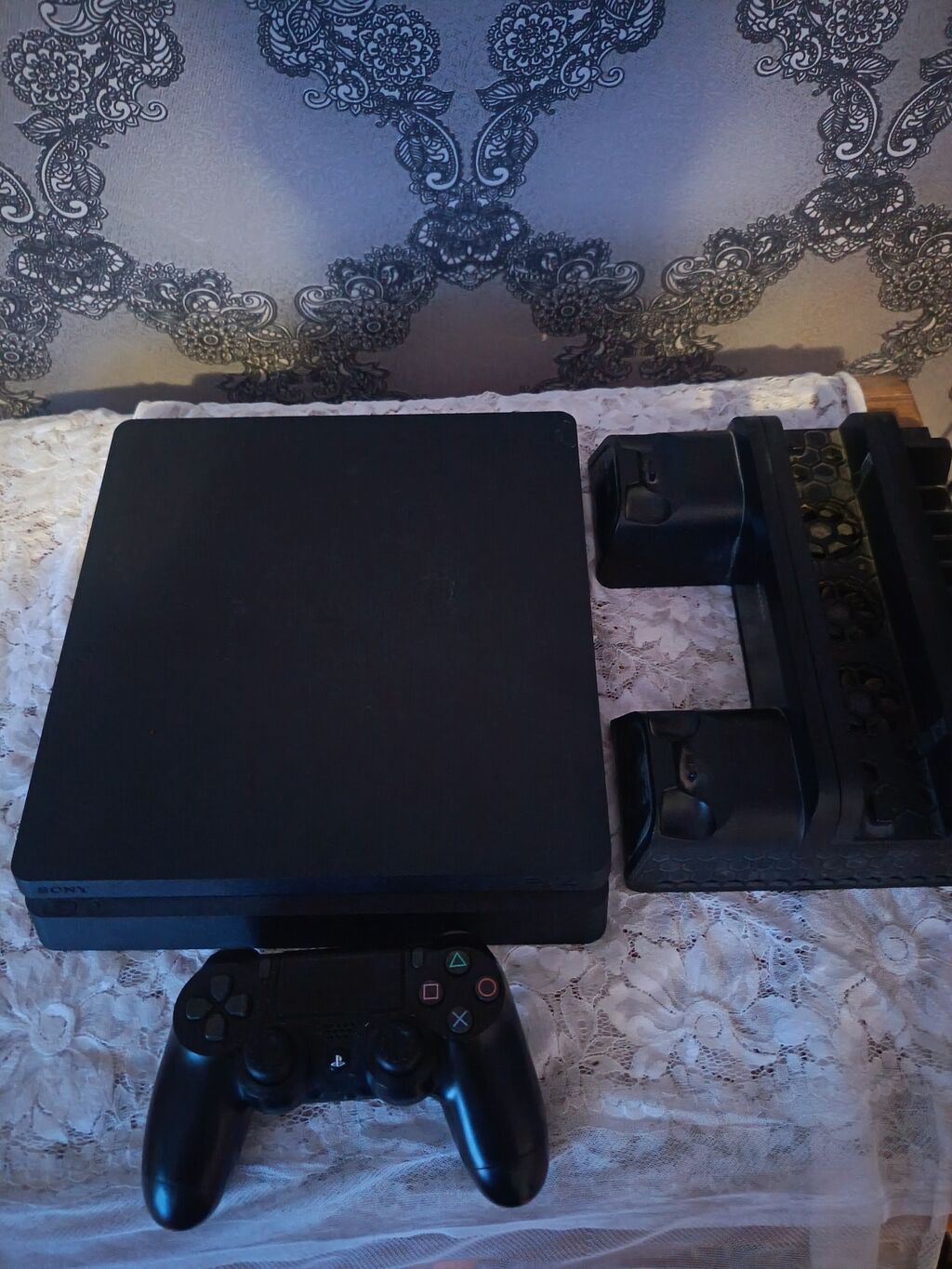 PlayStation 4 Slim konsolu və aksesuarları - Model: Sony PlayStation — Elektronika, Bakı