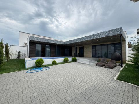 Satılır 4 otaqlı həyət evi/bağ evi 160 m² — Bakı