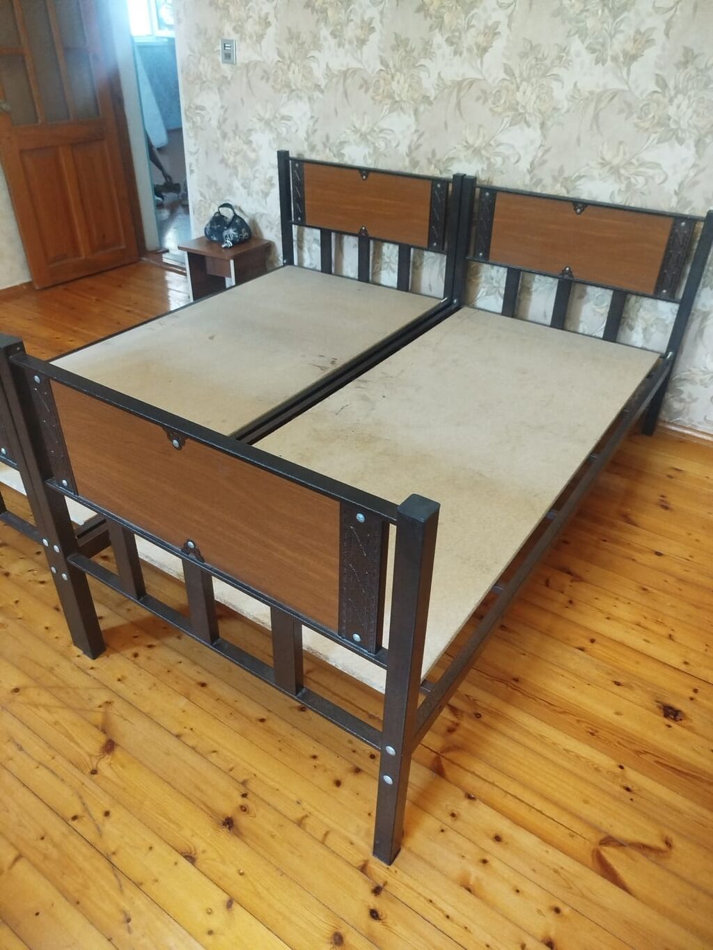 Metal çərçivəli iki mərtəbəli çarpayılar - Güclü metal konstruksiya — Mebel, Bakı (5)