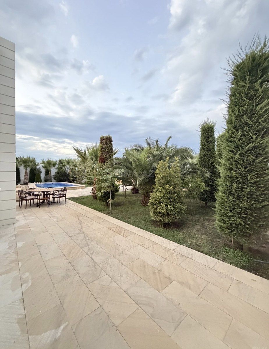 Satılır 6 otaqlı həyət evi/bağ evi 320 m² — Ev, villa, Bakı (6)