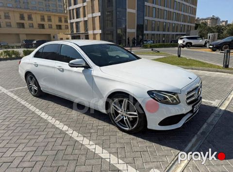 Mercedes E 220 d, 2.0 L, 2016 il, 295 000 km