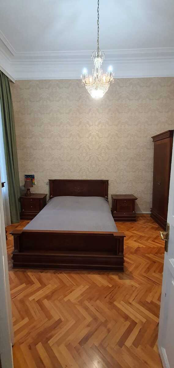 İcarəyə verilir 3 otaqlı köhnə tikili 125 m² — Mənzil, Bakı (10)
