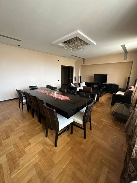 Satılır 3 otaqlı yeni tikili 170 m² — Bakı