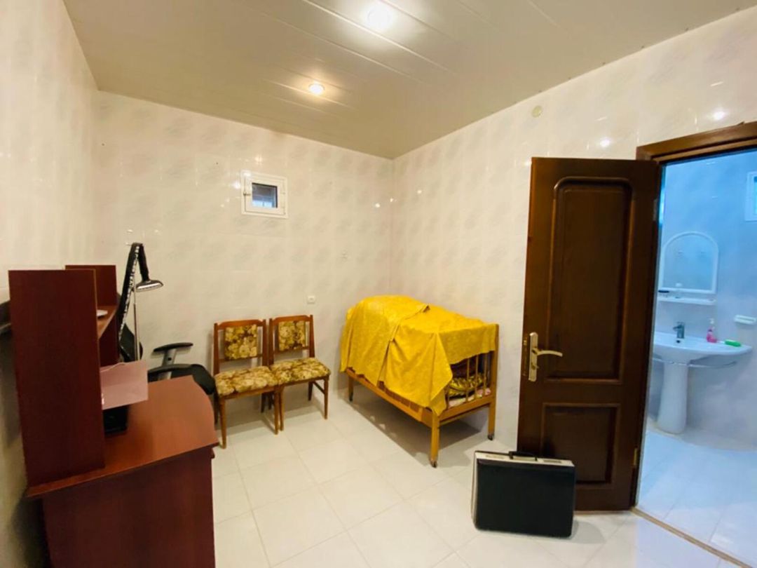 Satılır 4 otaqlı həyət evi/bağ evi 250 m² — Ev, villa, Bakı (7)