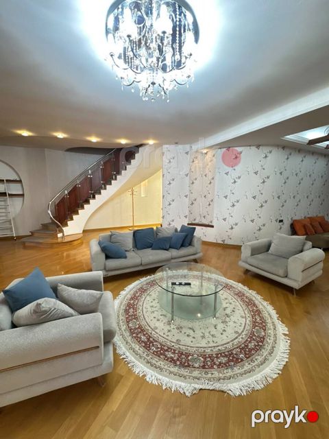 İcarəyə verilir 4 otaqlı yeni tikili 351 m²