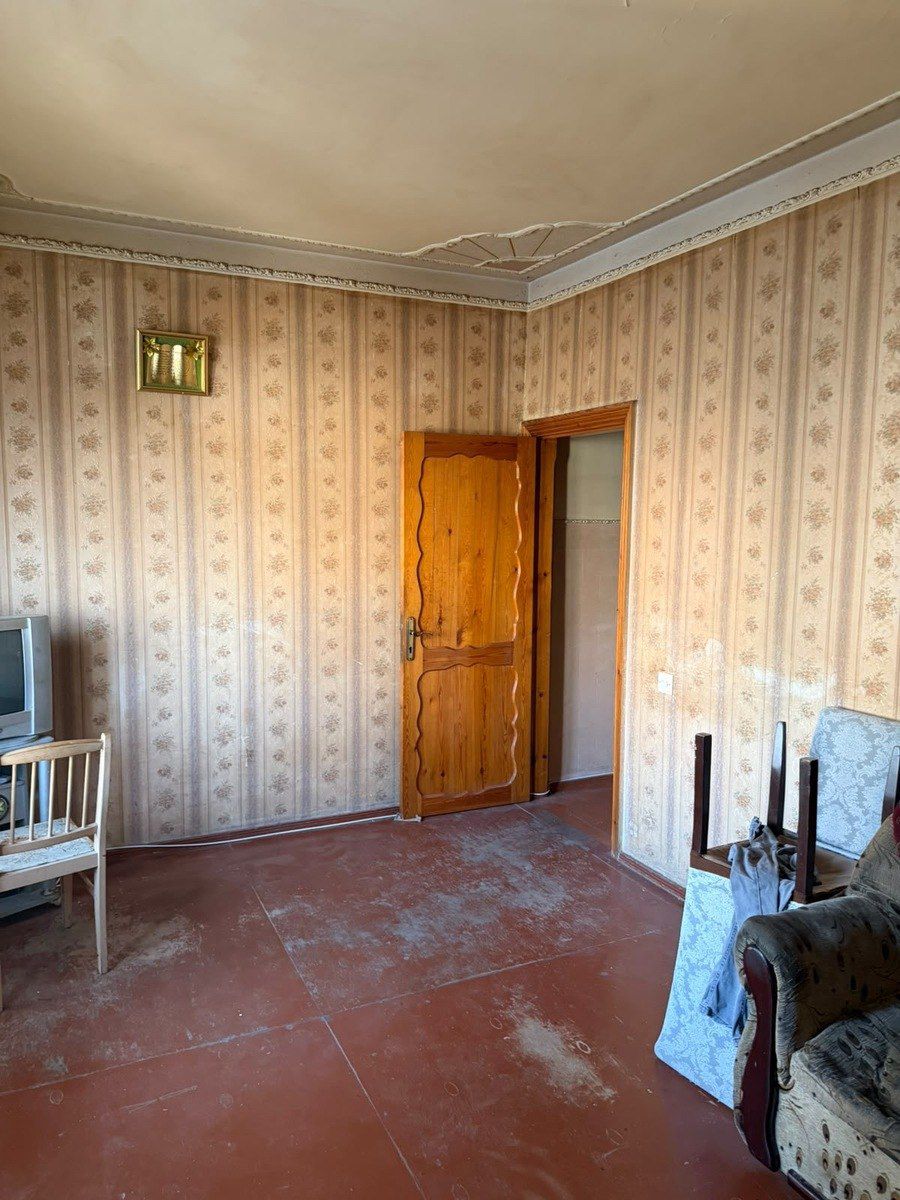 Satılır 2 otaqlı köhnə tikili 60 m² — Mənzil, Bakı (2)