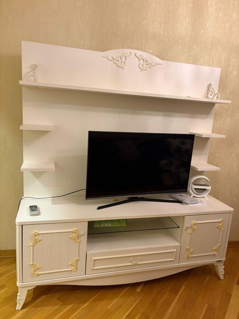 Tv stand satılır 140₼. Е — Bakı