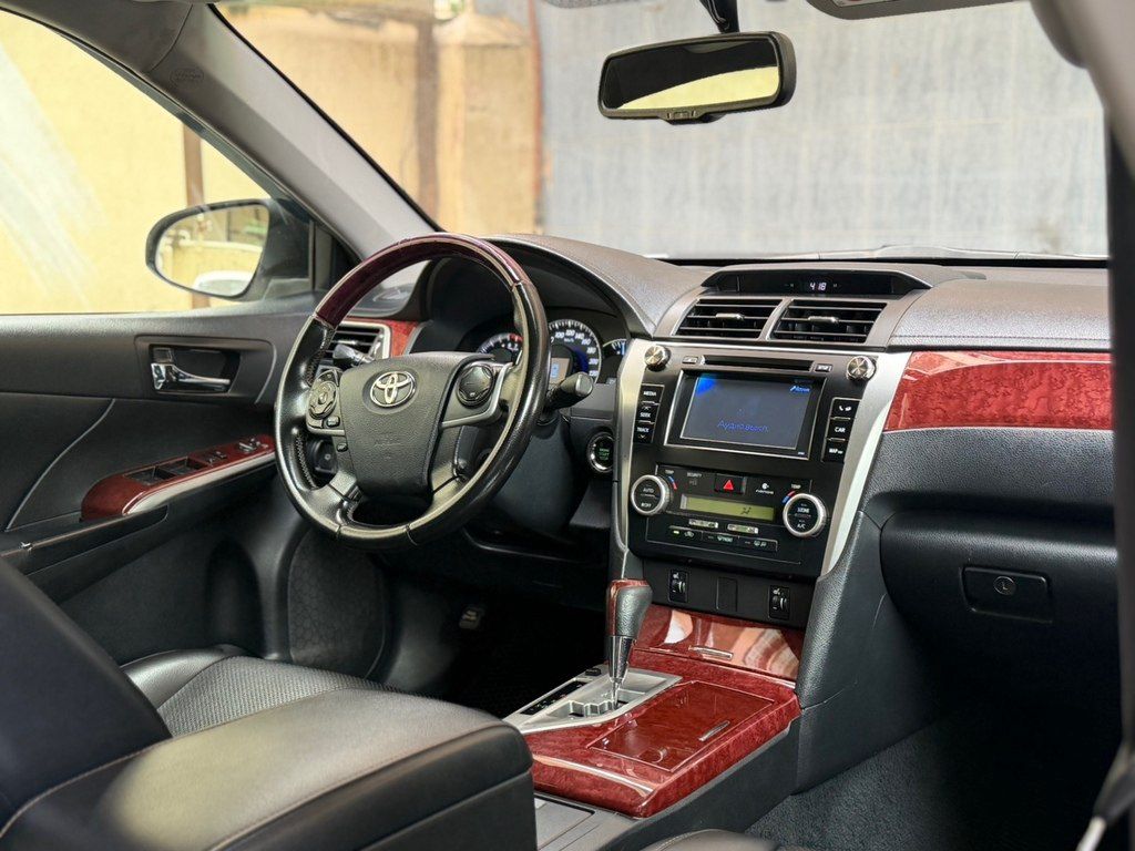 Toyota Camry, 2.5 L, 2013 il, 306 000 km — Avtomobillər, Bakı (11)