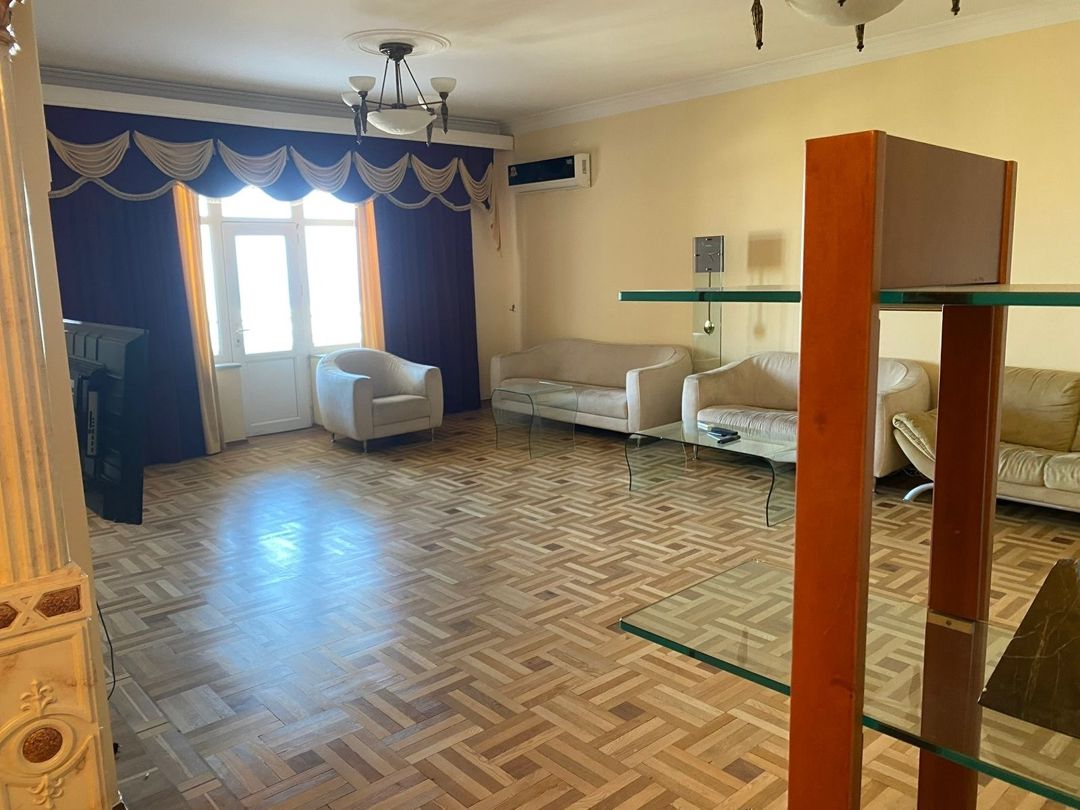 İcarəyə verilir 7 otaqlı yeni tikili 500 m² — Mənzil, Bakı (4)
