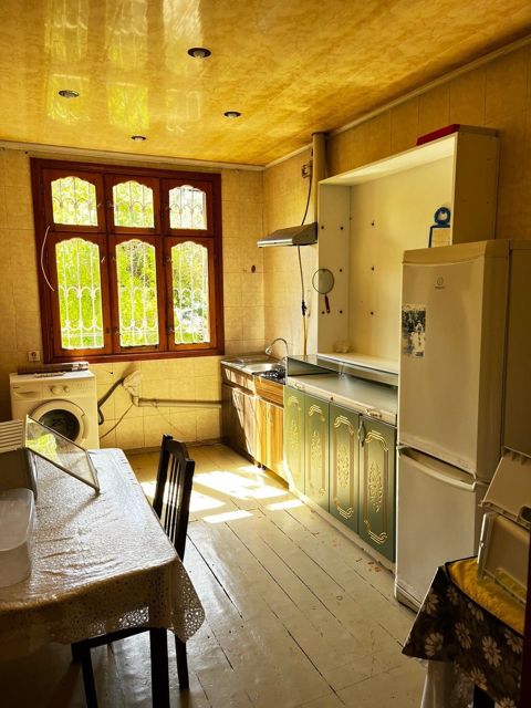 İcarəyə verilir 2 otaqlı köhnə tikili 60 m² — Bakı