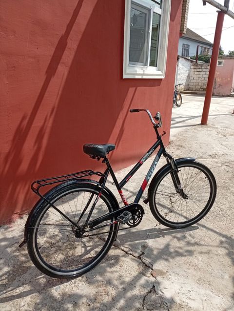 Şəhər tipli velosiped – Stels Pilot 230 Xüsusiyyətlər: - Çərçivə — Şirvan