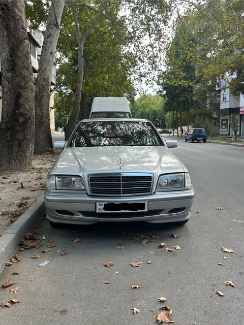 Mercedes C 180, 1.8 L, 1997 il, 380 000 km — Mingəçevir