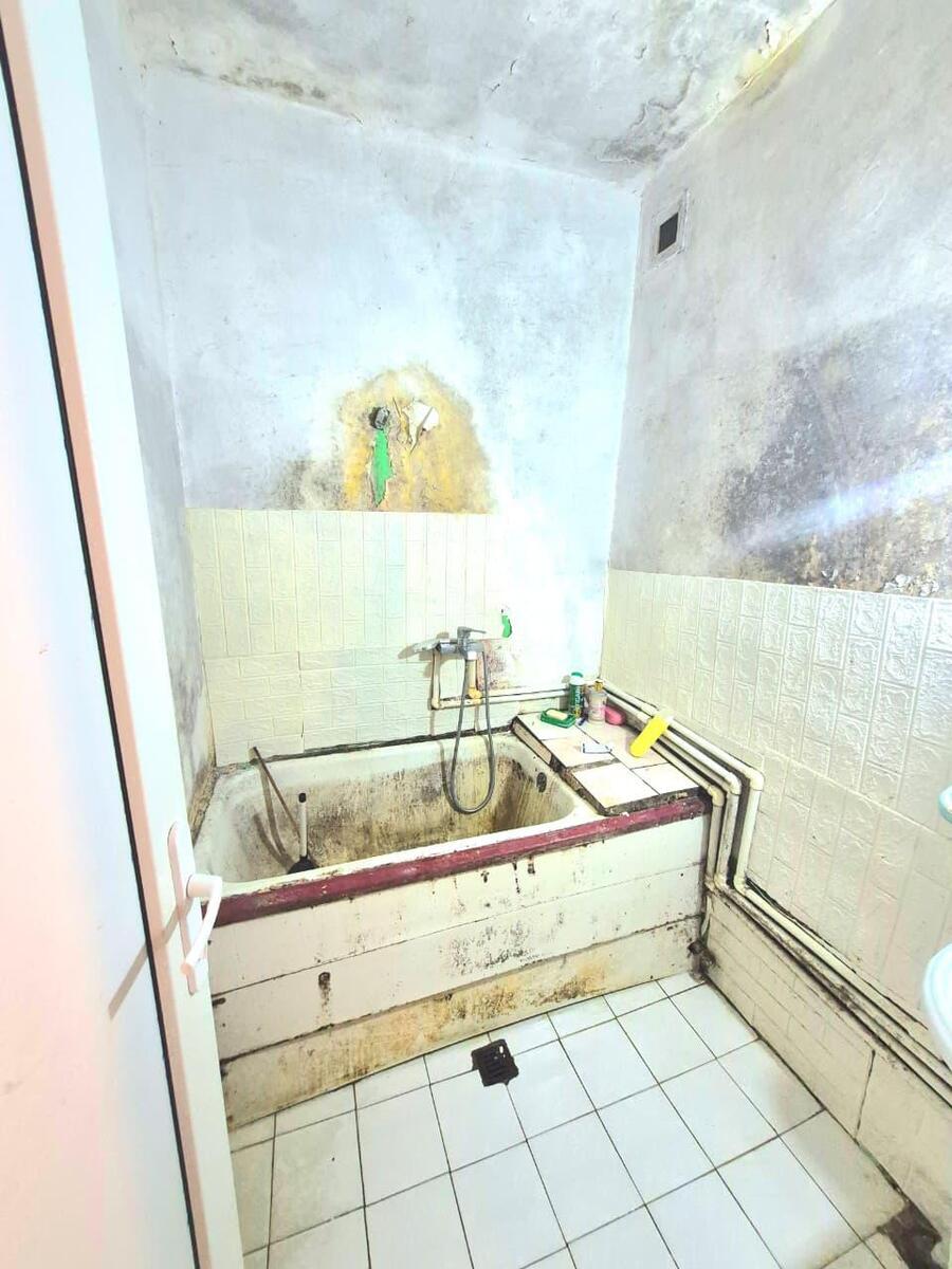 Satılır 2 otaqlı köhnə tikili 60 m² — Mənzil, Bakı (9)