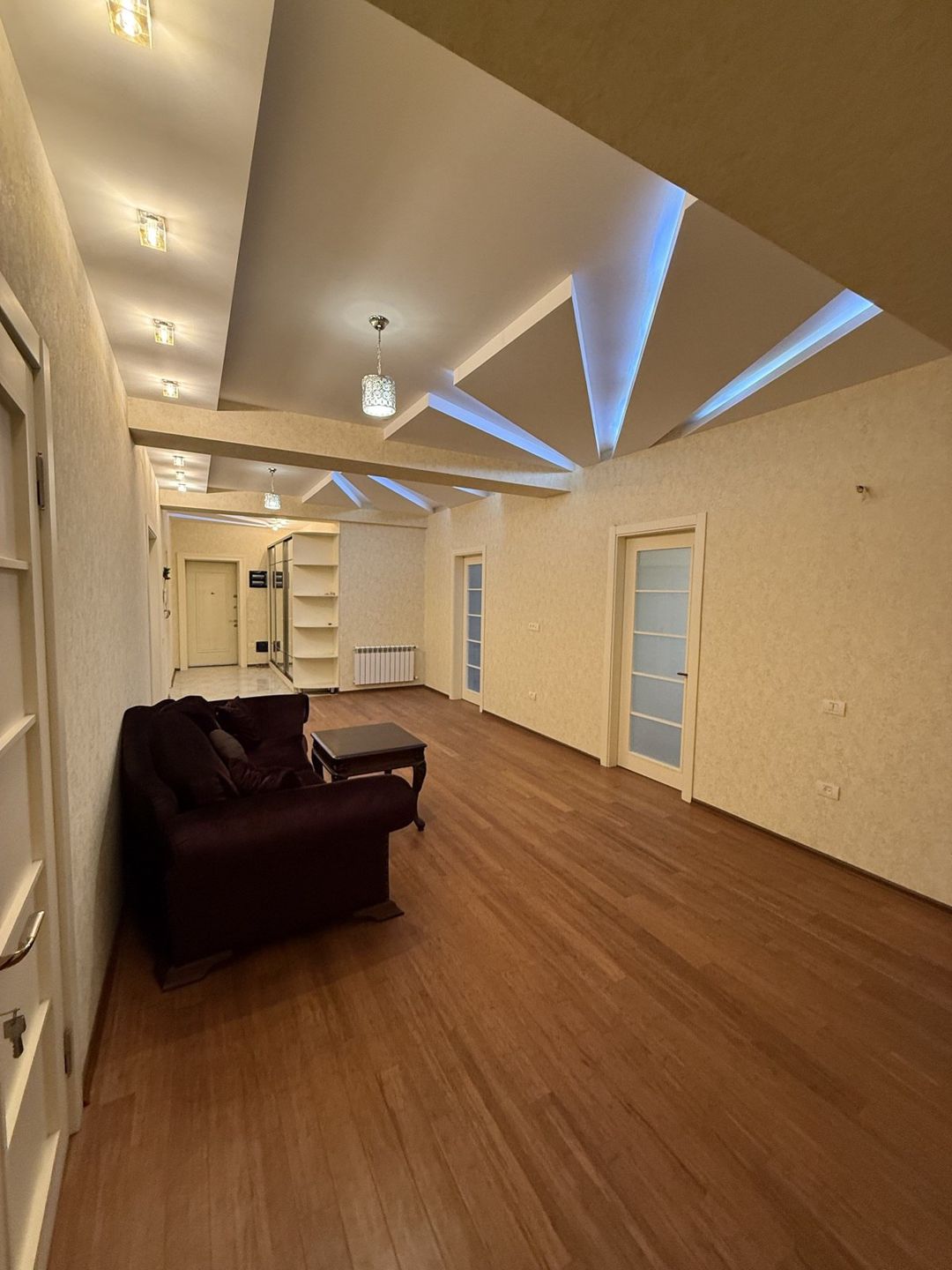 Satılır 5 otaqlı yeni tikili 190 m² — Mənzil, Bakı (2)