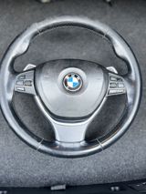 BMW F10 sükan çarxı – - Orijinal BMW sükanı, dəri üzlü - Sol tərəfdə — Рулевое управление