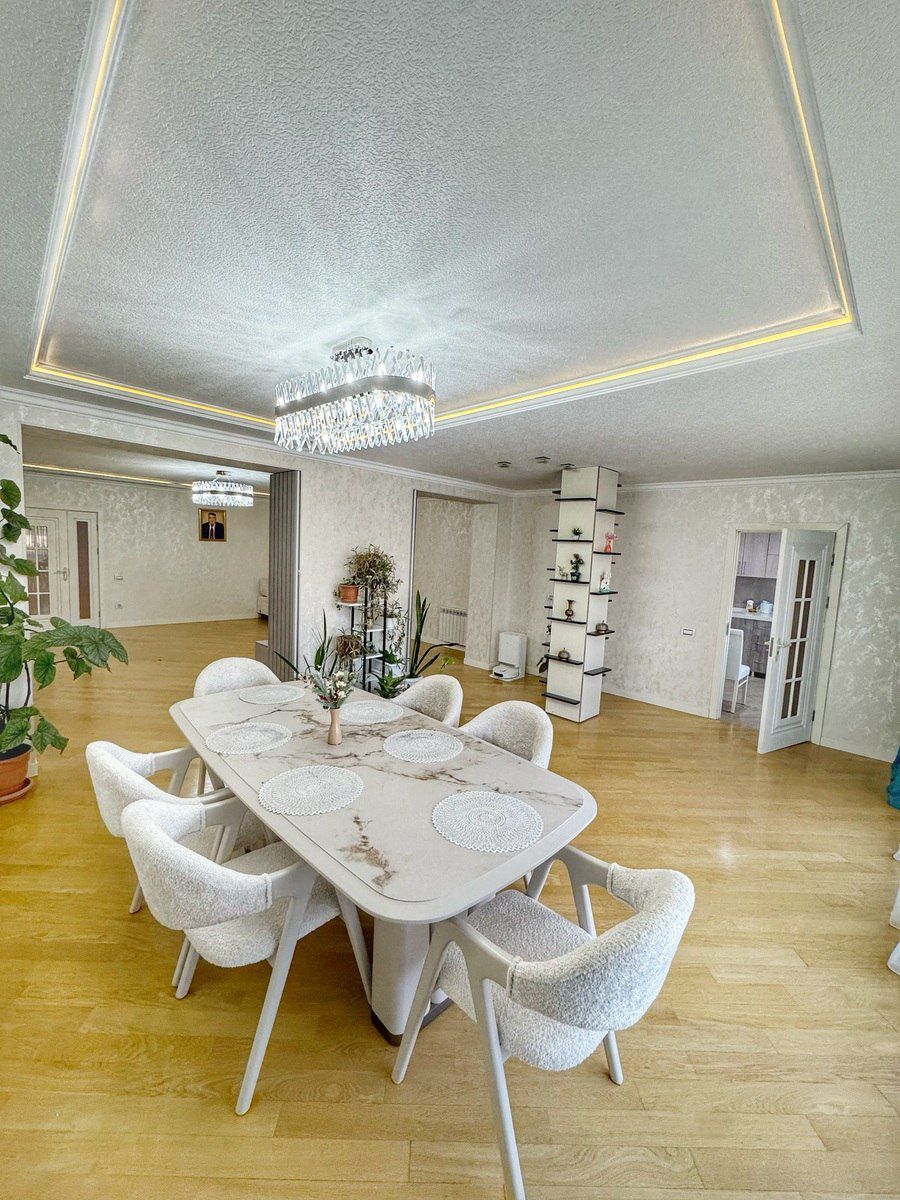 Satılır 4 otaqlı köhnə tikili 168 m² — Mənzil, Bakı (2)