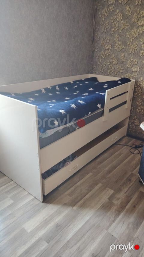 Endirim Ikimertebeli çarpayı 80azn. 1matras var, diger hisseye