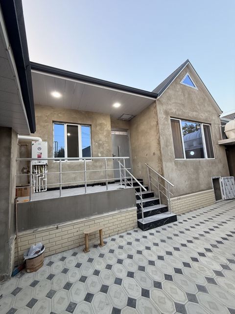 Satılır 3 otaqlı həyət evi/bağ evi 60 m² — Bakı
