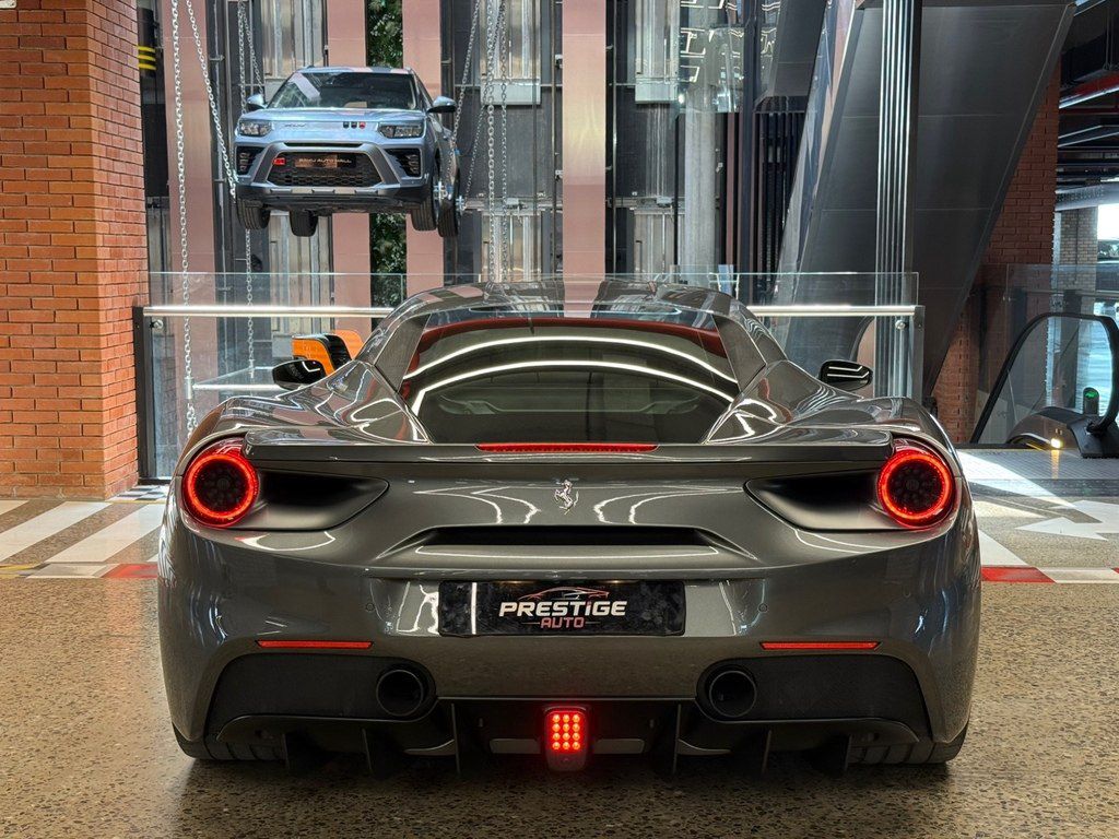 Ferrari 488 GTB, 3.9 L, 2016 il, 45 000 km — Avtomobillər, Bakı (6)