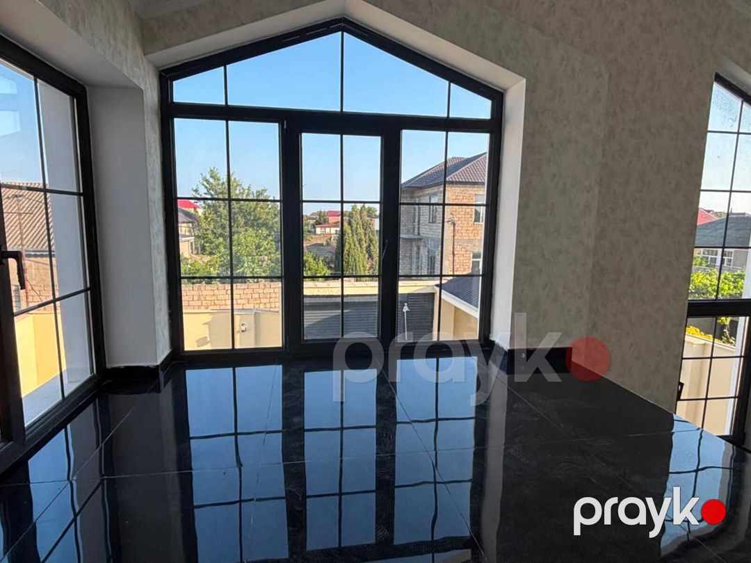 Satılır 4 otaqlı həyət evi/bağ evi 200 m² — Ev, villa, Bakı (2)