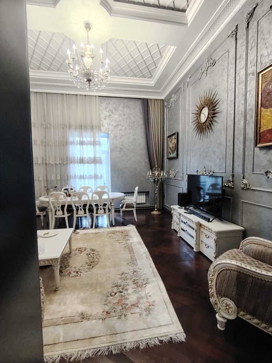 İcarəyə verilir 2 otaqlı köhnə tikili 100 m² — Mənzil, Bakı (7)