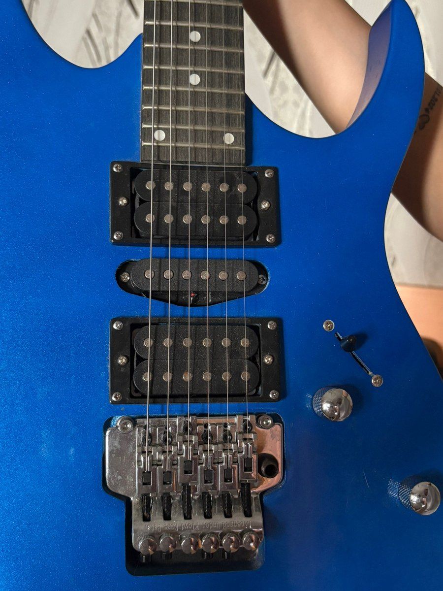 Elektrik gitara — Musiqiə alətləri, Bakı (6)