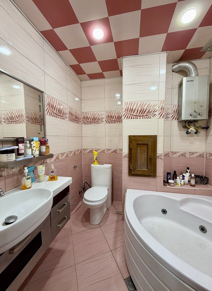 Satılır 2 otaqlı köhnə tikili 62 m² — Mənzil, Bakı (8)