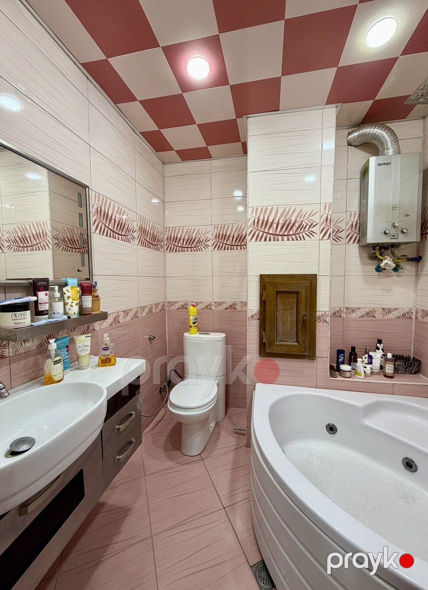 Satılır 2 otaqlı köhnə tikili 62 m² — Mənzil, Bakı (8)