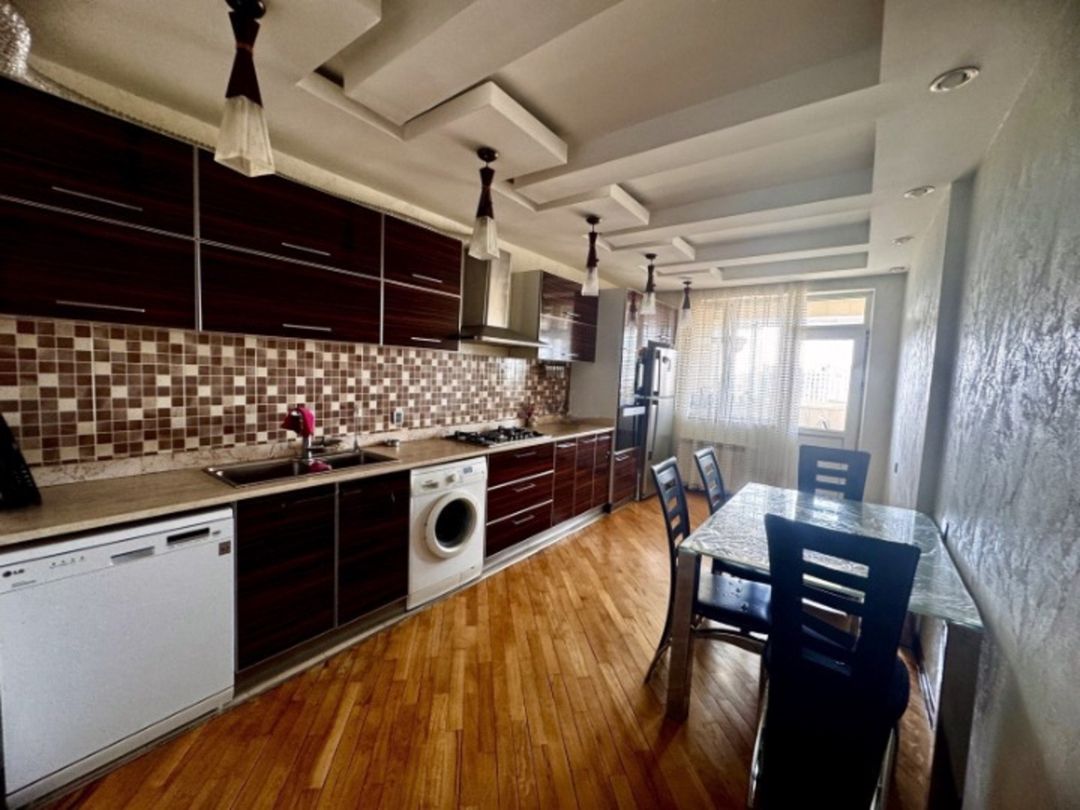 Satılır 3 otaqlı yeni tikili 140 m² — Mənzil, Bakı (4)