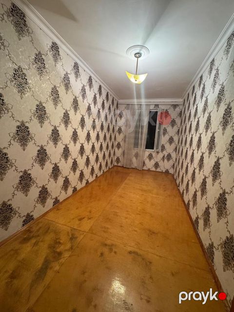 Satılır 3 otaqlı köhnə tikili 50 m²