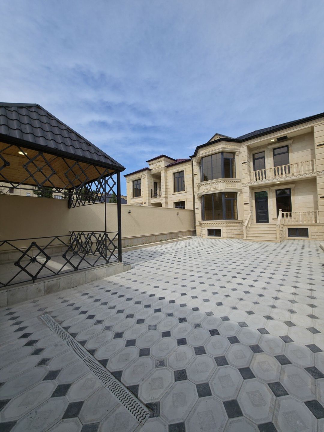 Satılır 6 otaqlı həyət evi/bağ evi 270 m² — Ev, villa, Bakı (2)