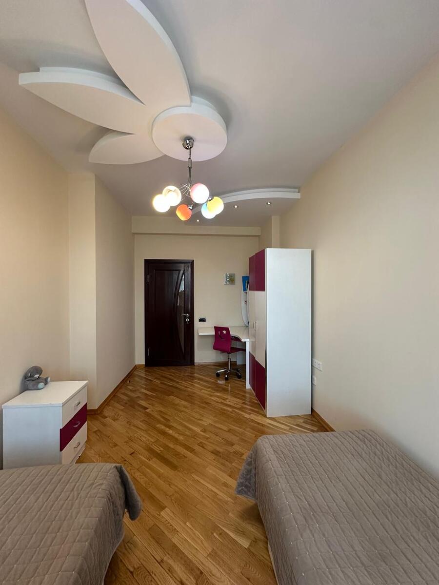 Satılır 3 otaqlı yeni tikili 150 m² — Mənzil, Bakı (9)