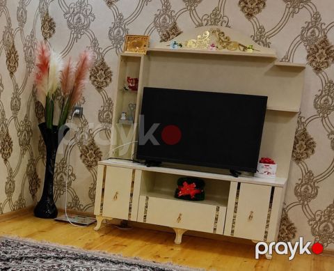 TV stendi və dekorativ divar paneli dəsti Yeni kimidir, real alıcıya