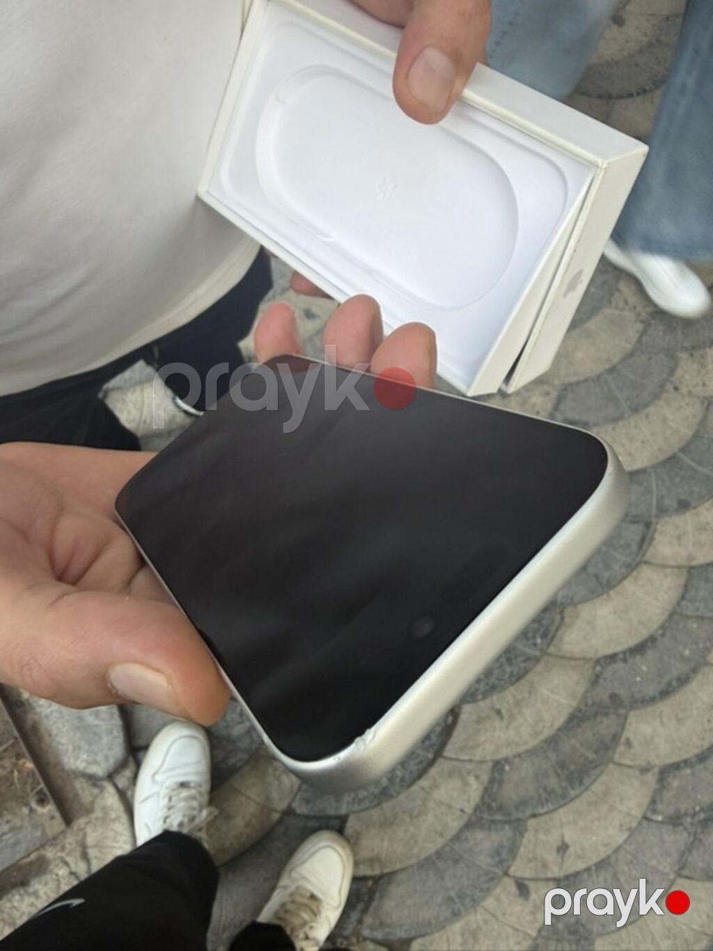 IPhone 17 Pro, Gümüşü, Face ID — Apple iPhone, Bakı (4)