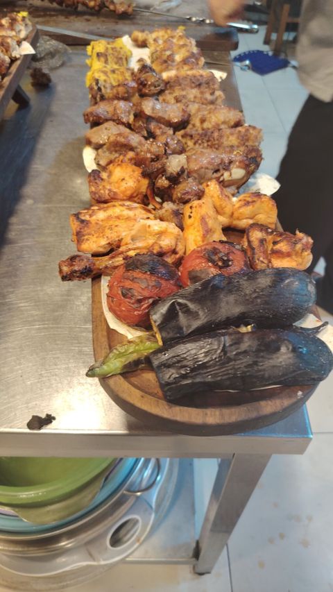 Manqal kabab çeşidləri – qözəl ət və tərəvəzlər Manqalda — Bakı