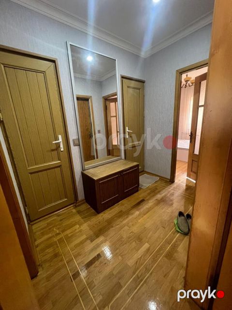 İcarəyə verilir 3 otaqlı köhnə tikili 70 m²