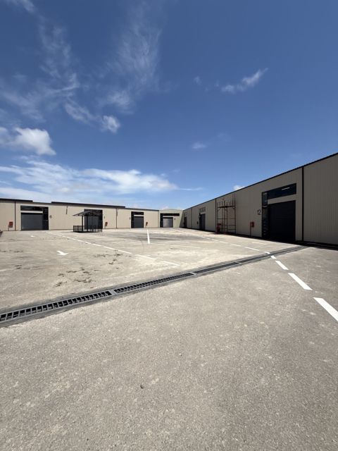İcarəyə verilir obyekt 7401 m² — Bakı