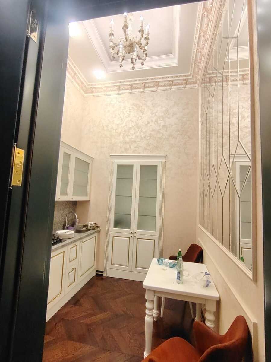 İcarəyə verilir 2 otaqlı köhnə tikili 100 m² — Mənzil, Bakı (9)