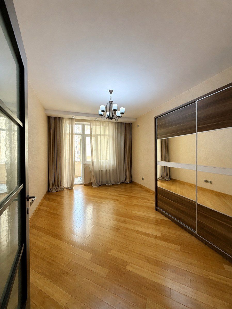 Satılır 4 otaqlı yeni tikili 160 m² — Mənzil, Bakı (3)