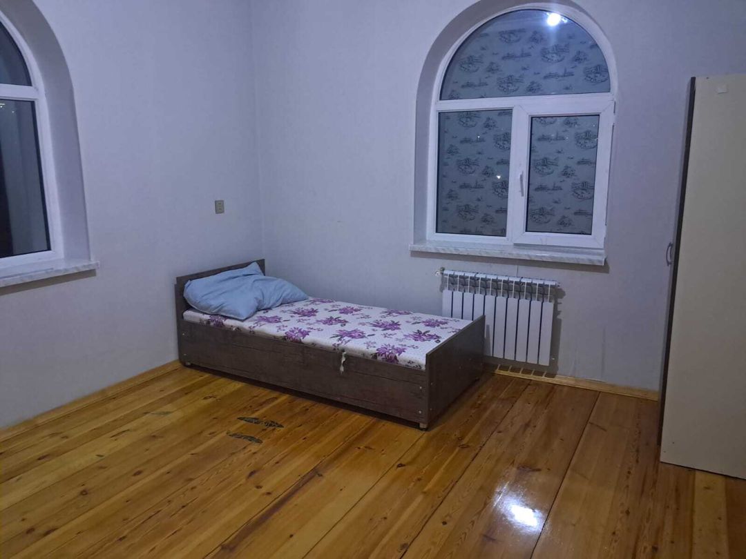 İcarəyə verilir 9 otaqlı həyət evi/bağ evi 300 m² — Ev, villa, Bakı (9)