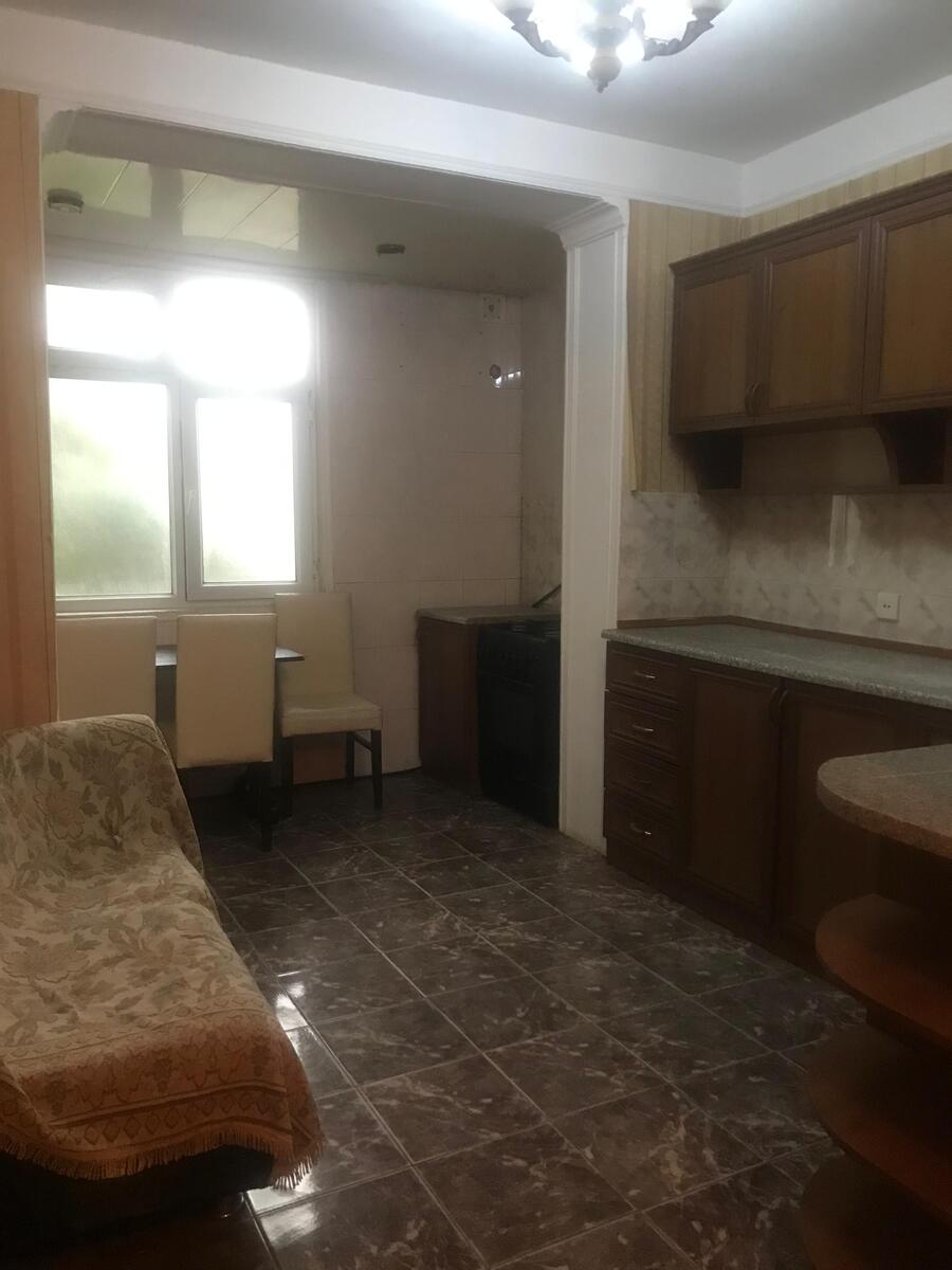İcarəyə verilir 2 otaqlı köhnə tikili 70 m² — Mənzil, Bakı