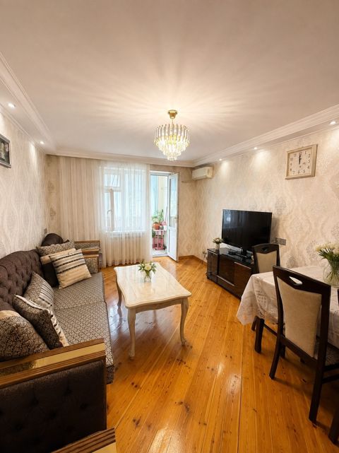 Satılır 3 otaqlı köhnə tikili 85 m² — Bakı